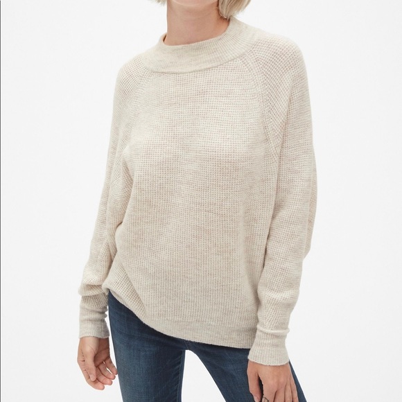Gap Sweater - Oatmeal Color - Picture 1 of 3